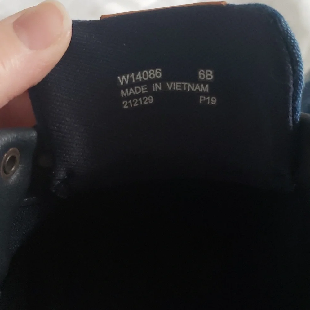 Cole Haan Limited edition GrandPro Sneakers - Picture 4 of 5